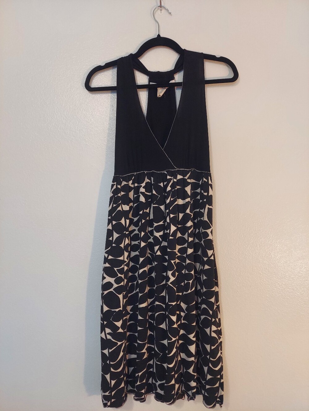 Max Studio Y2K Sleeveless Black and White Floral Pattern Dress Size S